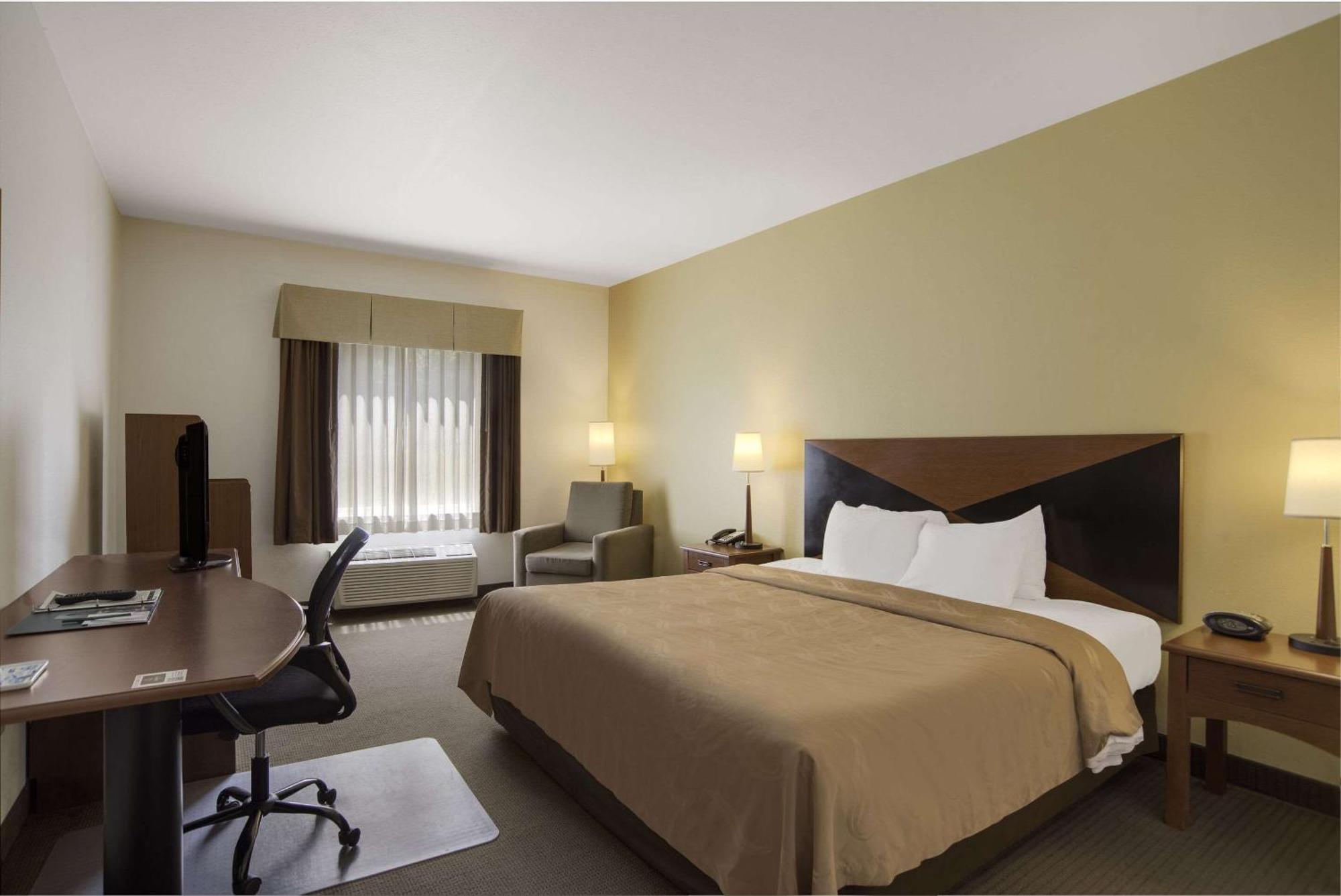 Quality & Hotel 3*