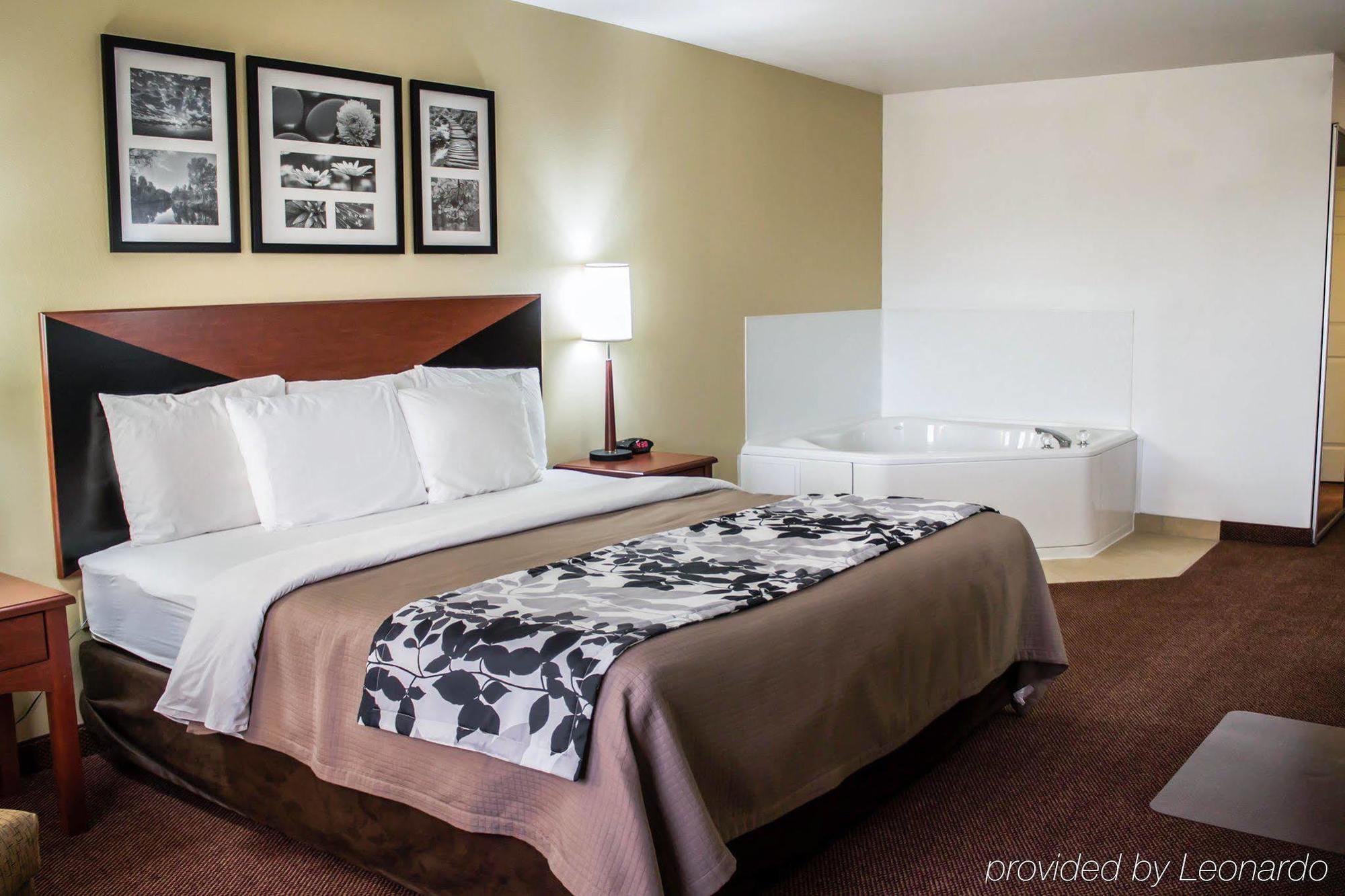 Hotel Quality & Chambersburg